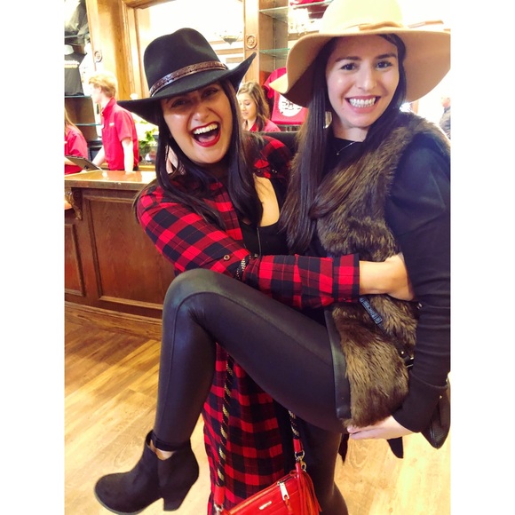 Meet your Posher, Bon - Picture 3 of 3